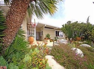 934 Glenhaven Dr, Pacific Palisades, CA 90272