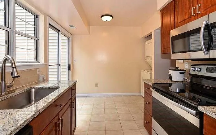 21740 Calamary Cir — Photo 5