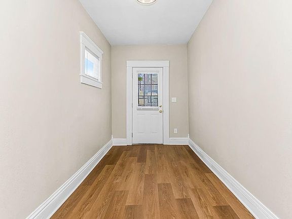 3rd image of 616 E 42nd St