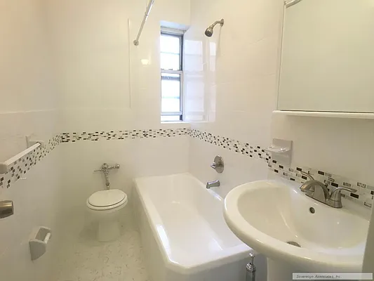 Rented by Sovereign Associates | media 26