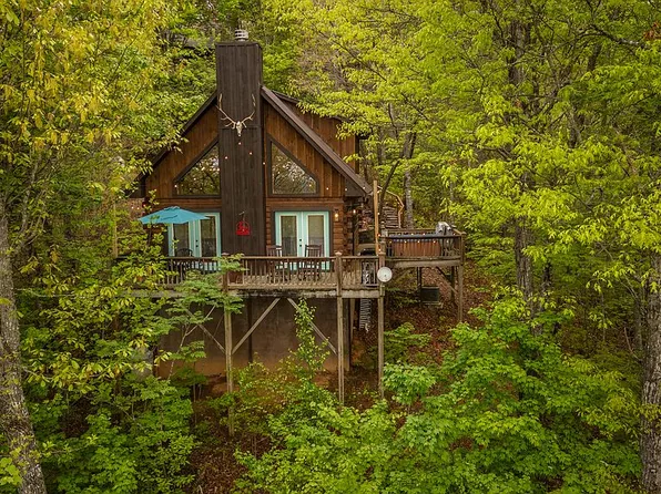 406 Bachman Ave, Bryson City, NC 28713