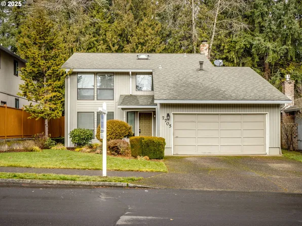7705 SW Bond St, Tigard, OR 97224
