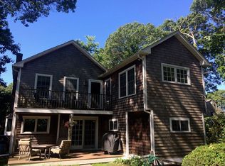 17 Anthony Dr, North Kingstown, RI 02852