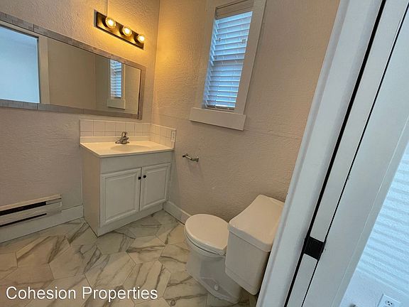 5th image of 1521 Blaine St