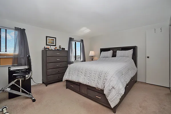 Sold by United National Realty Group | media 16