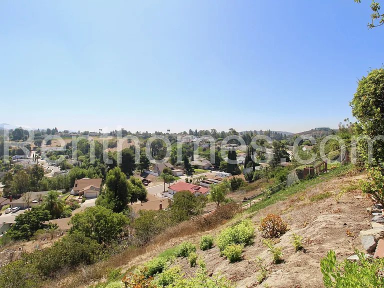 11327 Linares St — Photo 20