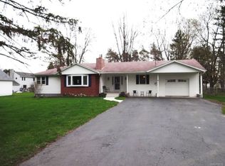 4175 Ransom Rd, Clarence, NY 14031