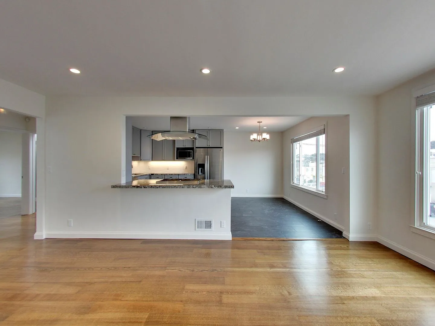 Renovated 3BR/2BA Singe Family Home w/ Garage & Ocean Views! — Photo 3