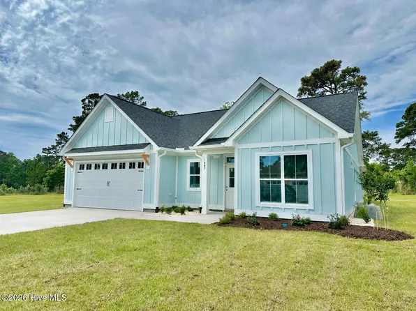 1687 Deerfield Drive SW, Ocean Isle Beach, NC 28469