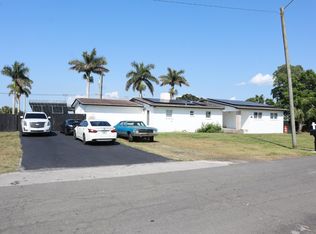 360 Kismet Ave, Pahokee, FL 33476