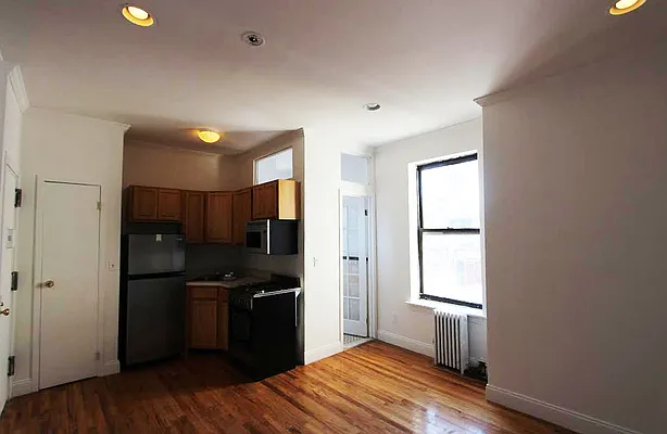 Rented by Urban Real Estate Property Group Inc | media 21