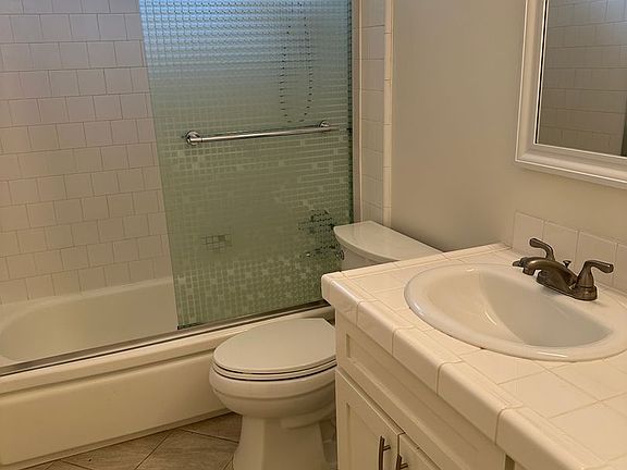 5th image of 24035 Ocean Ave APT 37