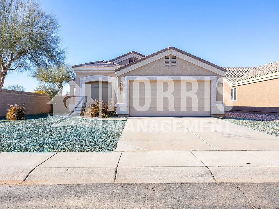 2071 N Saint Bonita Ln