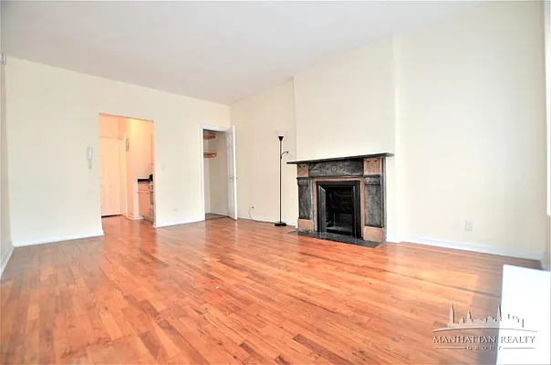 Rented by Manhattan Realty Group | media 1