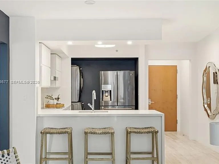 31 SE 5th St #2410 — Photo 10