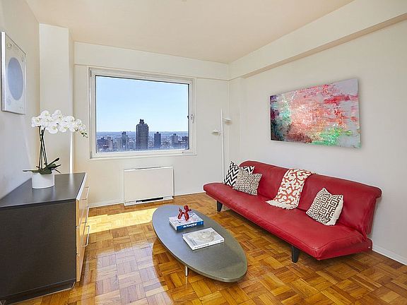 5th image of 45 E 89th St APT 39F