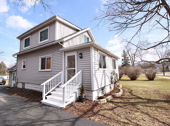 2nd image of 536 W Woodland Ave