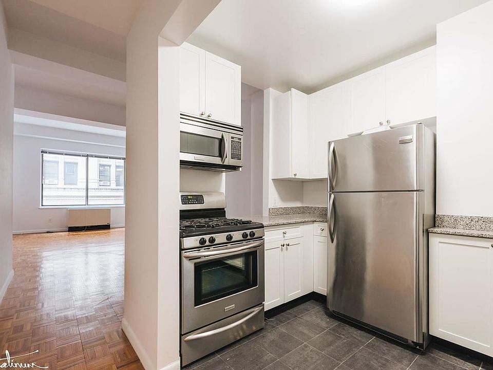 1st image of 45 Wall St APT 2614
