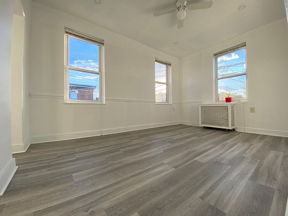 1st image of 2633 E Monmouth St #2