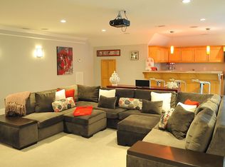 211 Mallard Loop Rd, Savannah, GA 31405