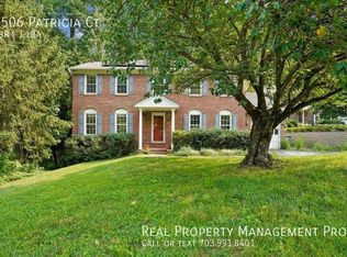 2506 Patricia Ct, Falls Church, VA 22043