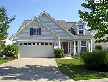 1st image of 374 Clearbrook Dr