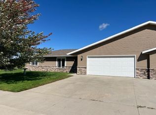 902 9th St SW, Perham, MN 56573