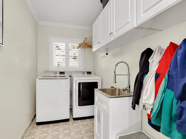 1746 N Rose St — Photo 26