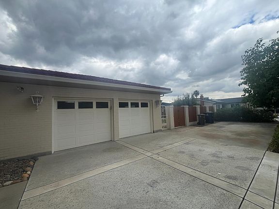 5th image of 15735 Redondo Dr