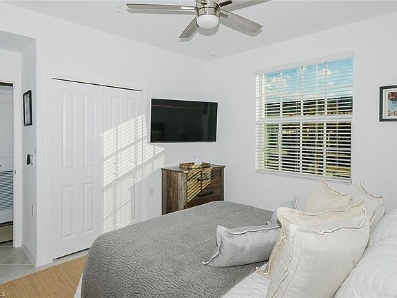 5th image of 15375 Green Acres Ave #2211