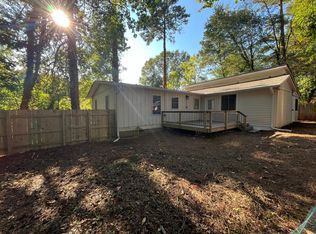 3947 Red Oak Dr, Doraville, GA 30340