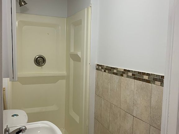 4th image of 32-13 112th St Floor 1
