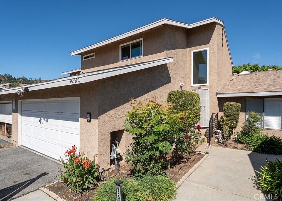 1st image of 44557 La Paz Rd