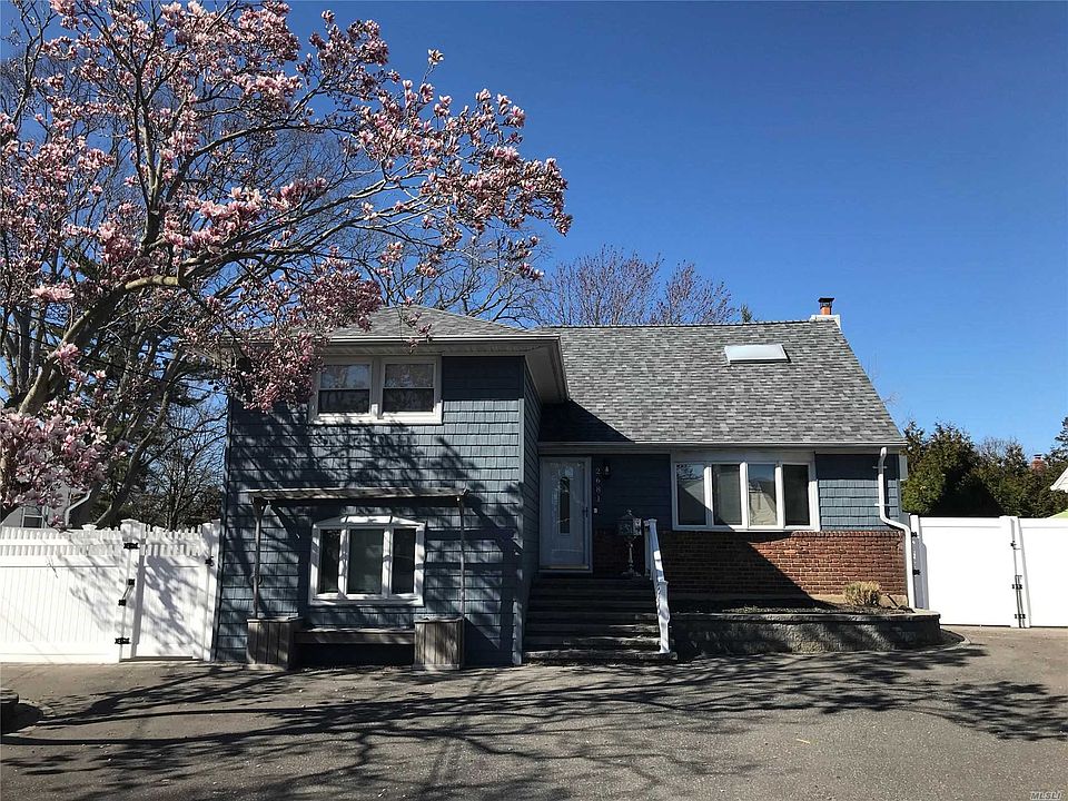 1st image of 2681 Doris Ave