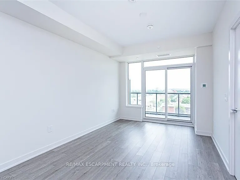 212 King William St E #1019 — Photo 19