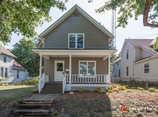 920 Harrison Ave, Saint Joseph, MI 49085