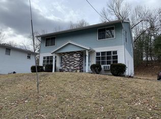 128-130 Breckwood Cir, Springfield, MA 01119