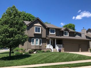 11802 N 158th St, Bennington, NE 68007
