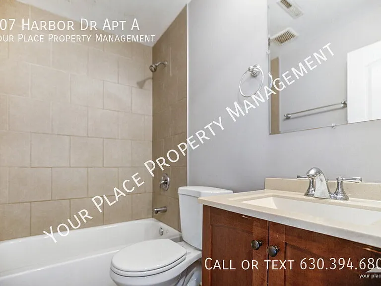 107 Harbor Dr #A — Photo 13