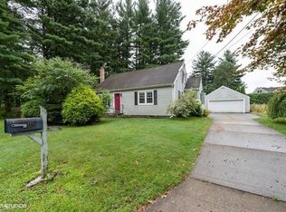 119 White Oak Rd, Springfield, MA 01128