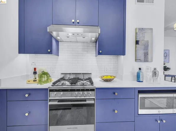 172 6th St Unit A, Oakland, CA 94607