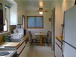 Eat-in-kitchen