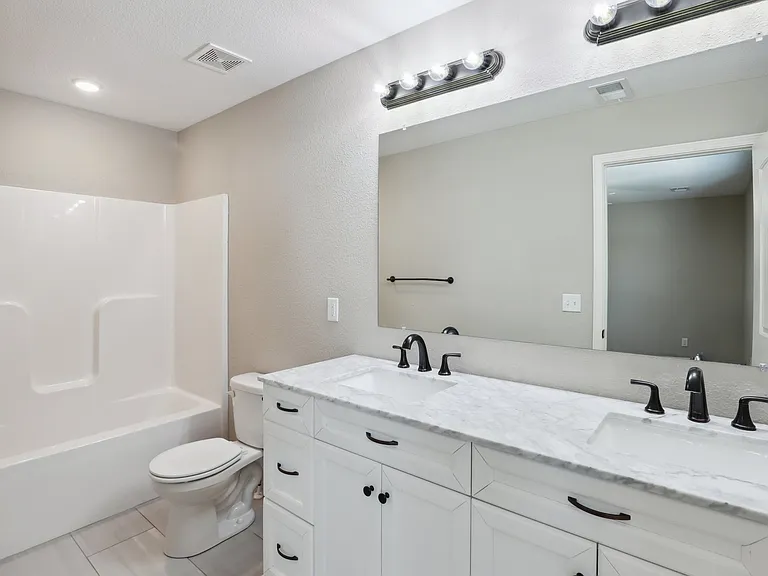 3032 N 156th St #1 — Photo 9