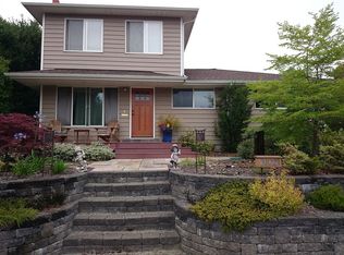 3822 49th Ave SW, Seattle, WA 98116