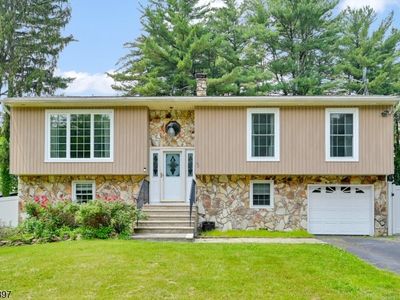 2 Fountain Dr, Ringwood, NJ, 07456