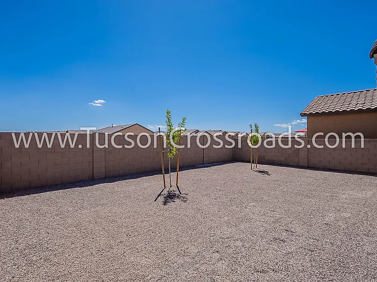 10611 Halsey Dr — Photo 37