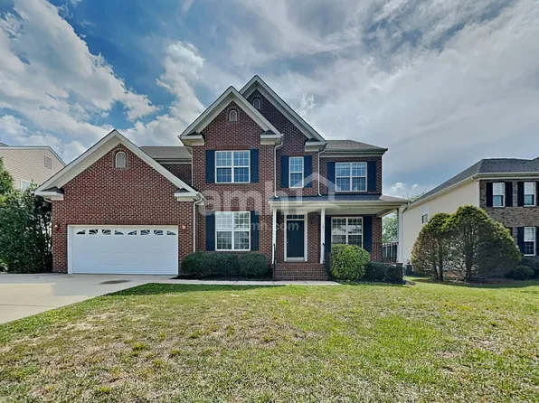 121 Hampton Lake Dr, Rolesville, NC 27571
