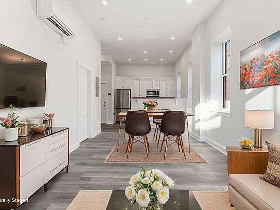 3rd image of 19-25 Essex St #303
