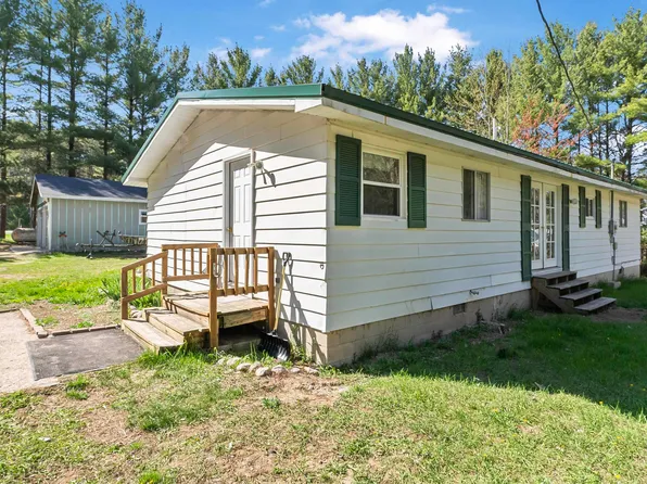 5271 Us Highway 131 SW, South Boardman, MI 49680