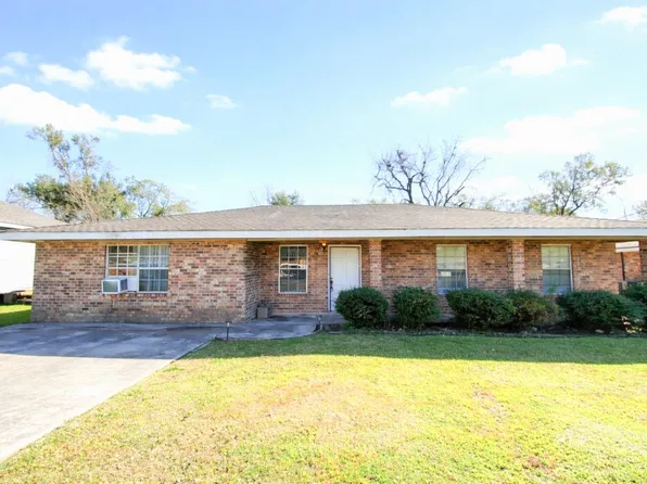 121 Clara St, Schriever, LA 70395